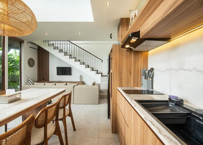 Kammora Living And 5* Canggu (Bali)